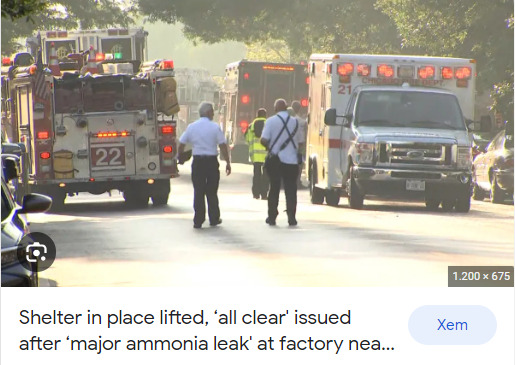 Ammonia Leak In Chicago at Ice factory near Midway